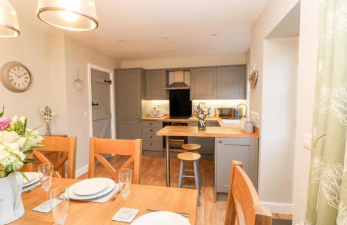 October Cottage - Photo 14