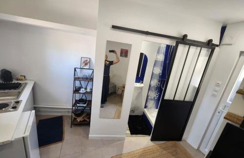 Studio dans une tour mythique à port grimaud - Foto 12