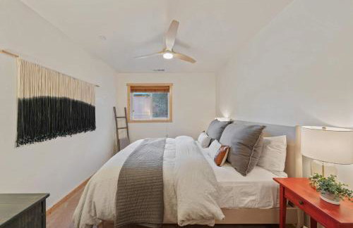 Mountain Retreat - Sleeps 7 - Canoe - Fireplace - Foto 34