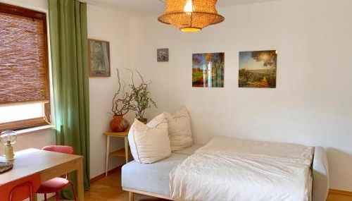 Ruhe & Charme - Family Apartment for 4 People, Self-Check-In, Free Parking, U-Bahn, Netflix - Foto 5
