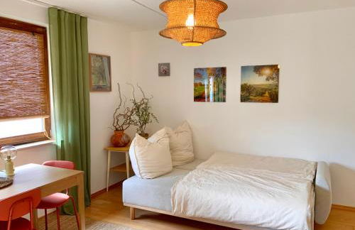 Ruhe & Charme - Family Apartment for 4 People, Self-Check-In, Free Parking, U-Bahn, Netflix - Foto 5