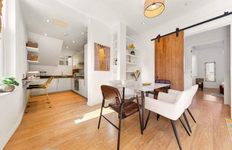 INTERIOR-DESIGN Apartment with HUGE Terrace - Photo 25