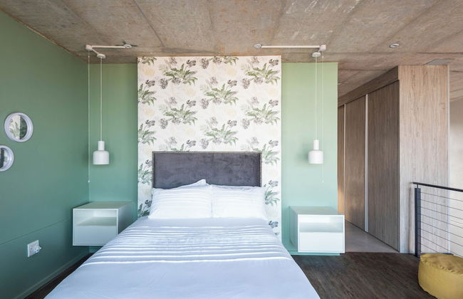 The Bond Square - Photo 9