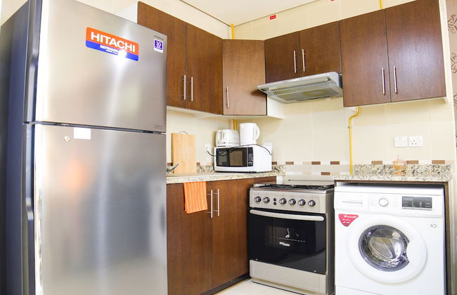 Studio Apartment in Hercules Tower - Photo 4