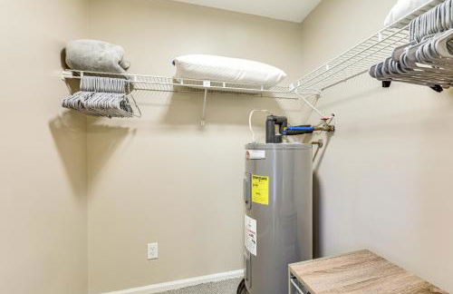 7 Mi to Beach! Wilmington Family Gem with Yard - Foto 13