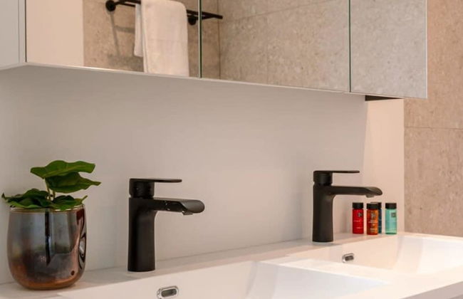 Renovated Apartment With sea View and Parking - Foto 22