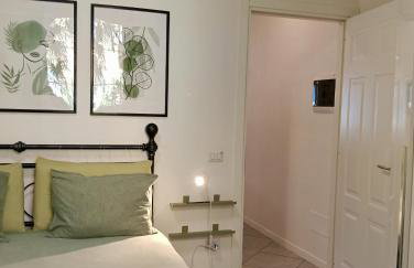 Lake Como PORTO VECCHIO - Charming Lakefront Apartment in the Heart of Domaso - Foto 21