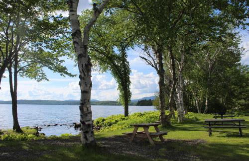 Rangeley Retreat Cabin-Style Home Lake Access - Foto 1