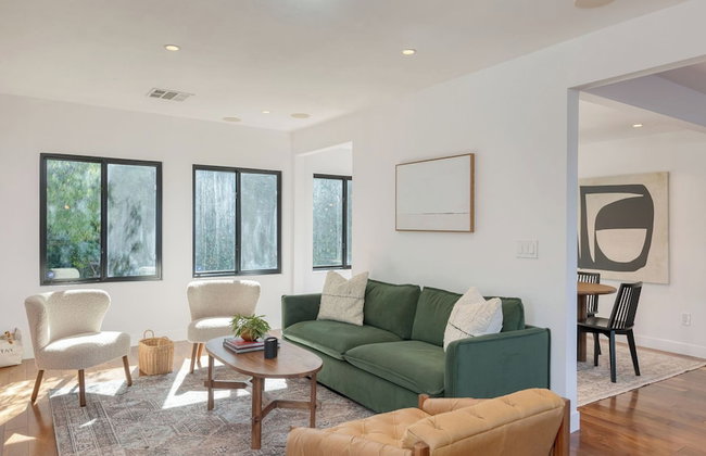 Silver Screen by Avantstay Luxe Backyard Escape - Photo 66