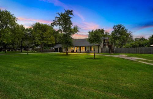 Stylish Family Fun! Pool, Hot Tub, Volley Ball, Arcade & Boat Parking - Foto 10