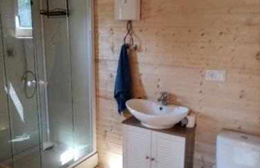 Drewniany domek na kaszubach u Oli - Foto 10