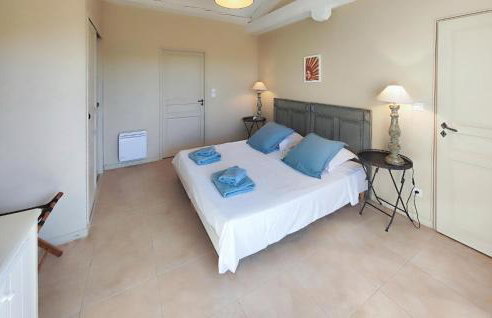 Awesome Home In Saint-Laurent-De-La-Ca - Foto 15