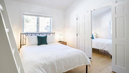 Boulder Luxury Getaway 7 acres River & Pond - Photo 2