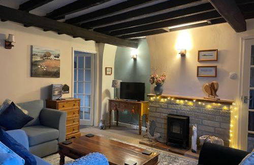 Gingerbread Cottage - Photo 7