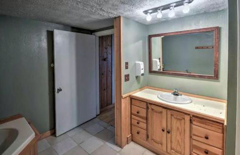 Spacious Family Lake Vacation Rental near St David, Maine - Foto 10