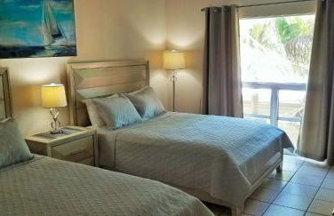 Beach and sunset view from your balcony - Photo 20