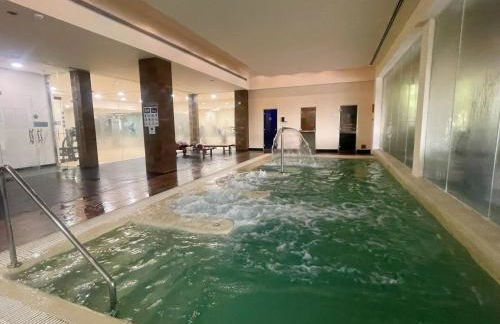 Luxurious 2 bedroom apartment with Spa facilities - Photo 20