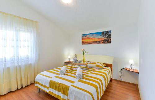 Holiday House Marina with pool - Foto 53