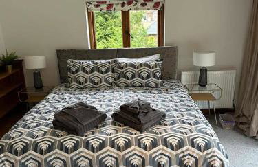 Spacious and stylish with games room, huge garden, peaceful surroundings - Foto 6