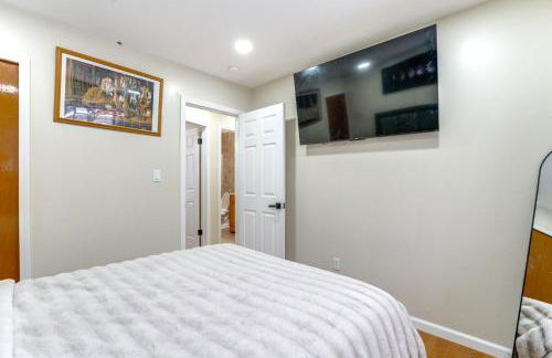 8 Mi to Detroit Zoo Family Home with Game Room - Foto 12