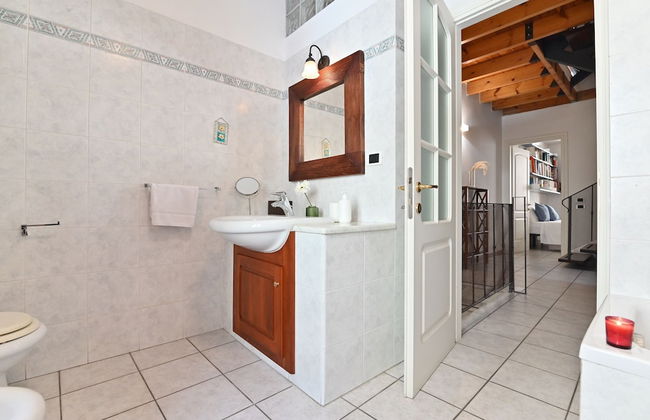 IzzHome Full Center Terrace - Foto 42