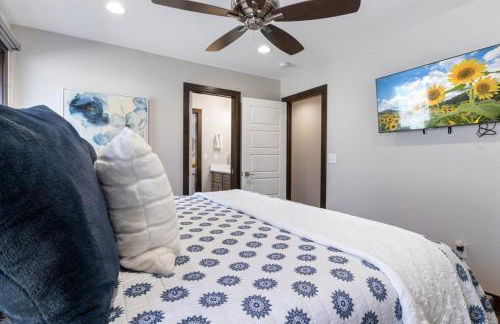 LOTO Pointe, Updated Luxury Home w/ Boat & PWC Slip, Boat Ramp, Firepits, Pool Table & More! - Foto 28