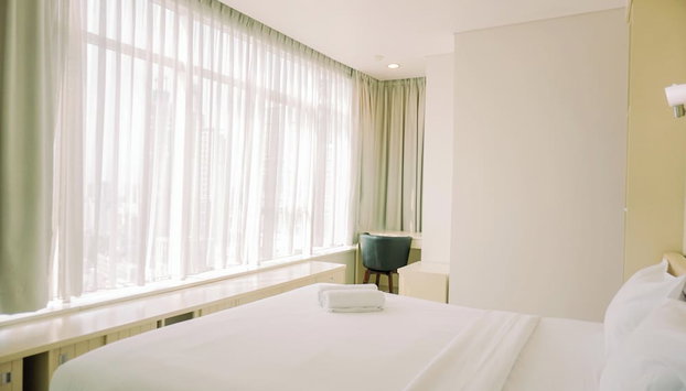 Elegant And Strategic 2Br Apartment At Thamrin Residence - Foto 2, Habitación