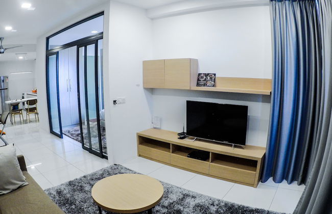 1Tebrau Premium Suites by 12stay - Photo 59