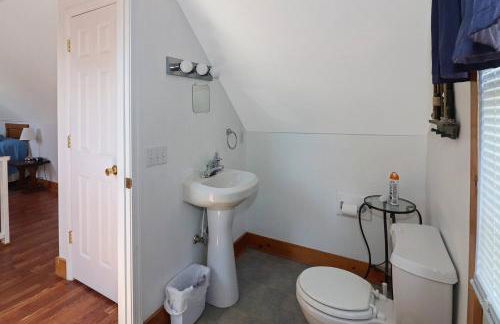 Blue Moon - Pet friendly and great location! - Photo 26