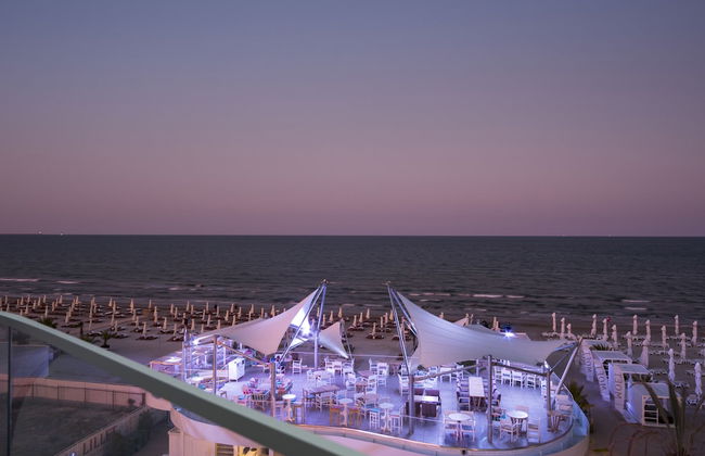 White Tower Mamaia - Foto 30