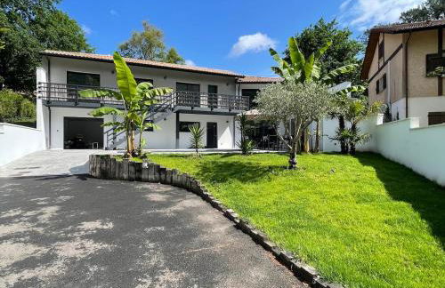 Spacious Luxury Modern Villa with Pool, Beaches and Garden - Foto 17