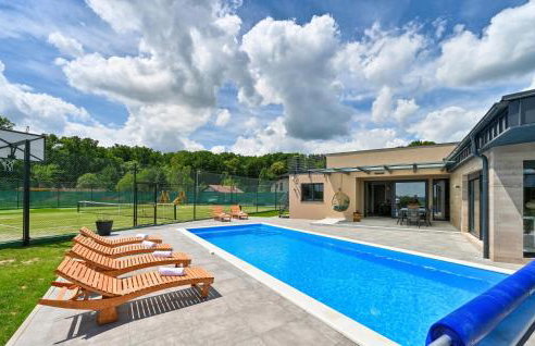 Cozy Home In Koprivnica With Wifi - Photo 2