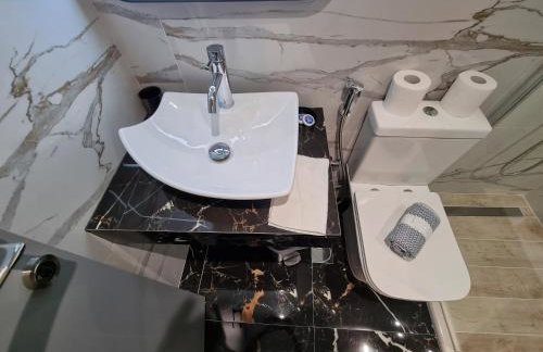 City Space Suites - Photo 15