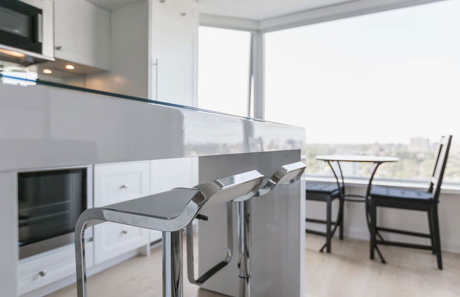 QuickStay - Chic in Yorkville (Yonge & Bloor) - Photo 11