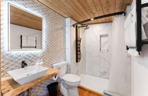 Perfect Couples Cabin Fireplace Firepit & Wine Nearby - Foto 5