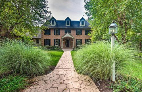 Extravagant Atglen Manor with Private 60-Acre Land! - Foto 1