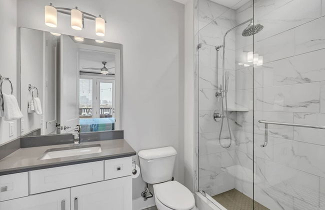 Luxury Townhome With Rooftop Deck Skyline Views - Foto 14