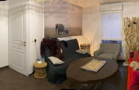 T2 Little Bohême proche hôpitaux terrasse plein ciel - Foto 16