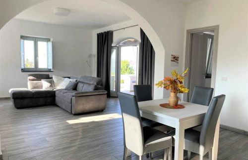 Casa Rina, in centro a Malfa - Foto 8