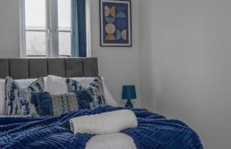 Short Stays, Free Parking, Contractors, Families - Large Home - Foto 14