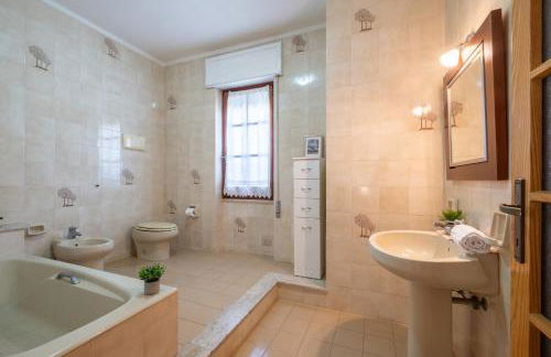 Big Beach Villa S Andrea- Privat Parking-Netflix-Self Ck -450m From the beach - Foto 25