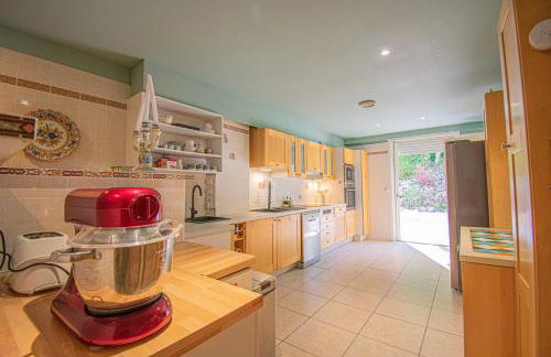 Charmante villa avec grande piscine au calme - Foto 28