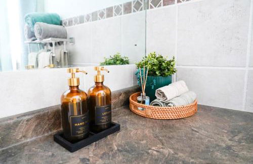 Family River Valley Retreat with Fireplace - Foto 26