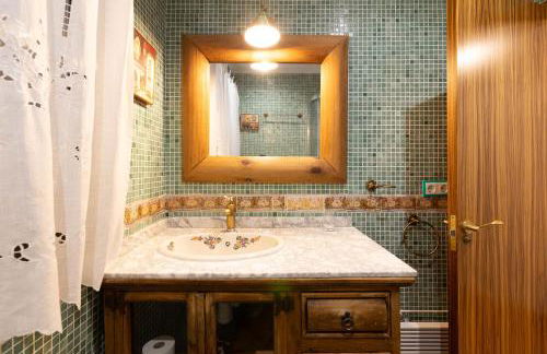 Villa en Valencia, piscina privada y metro 500m - Foto 25