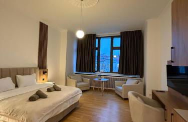 Jomi Stays - Kudamm - Foto 55