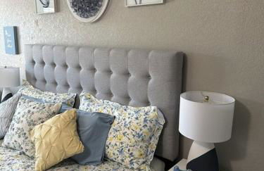 Relax with Spacious Modern Simplicity - Photo 30