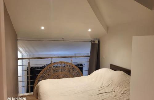 Gîte Coté Village - le cœur du village avec piscine - Foto 18