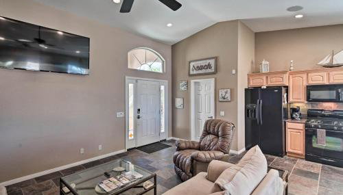 Sun-Soaked Colorado River Haven - Walk to Beaches! - Foto 5