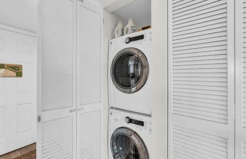 Gorgeous Inside - Stunning Resort Views - Foto 25