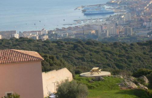 Gîtes Sassone, piscine, jacuzzi et vue mer panoramique sur Ajaccio - Foto 36
